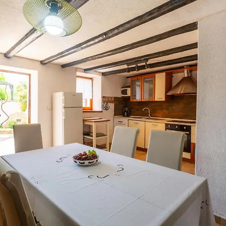 بيت للعطل 3 Bedroom In *