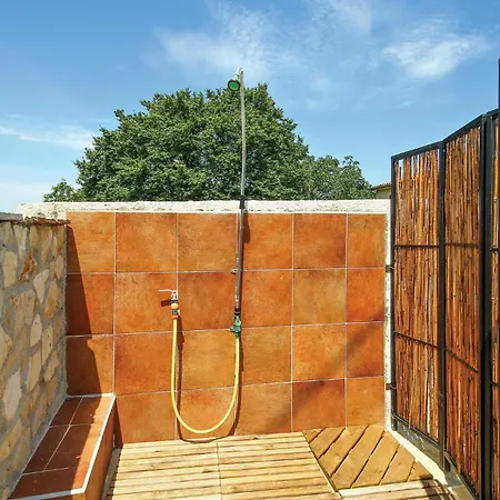 3 Bedroom In Prhati