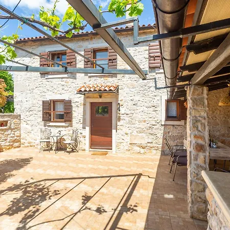 3 Bedroom In 펜션 Prhati